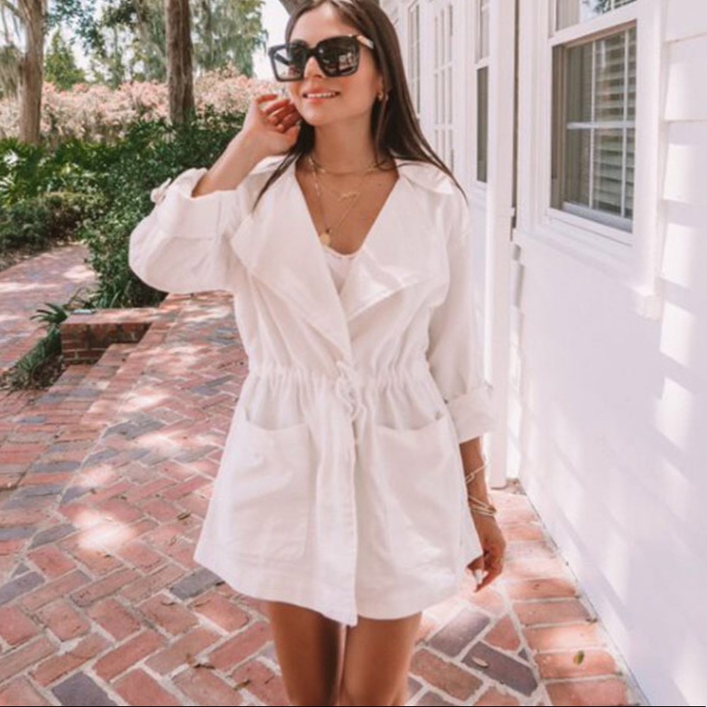 Cuffed Drawstring White Jacket